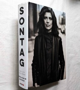 スーザン・ソンタグ ピューリッツァー賞 初版 洋書 Susan Sontag Her Life and Work A Pulitzer Prize Winner Benjamin Moser