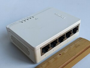 本体のみ　ロジテック Logitech スイッチングハブ 5ポート 100BASE-TX LAN-SW05PAE5　AC無し　動作未確認　磁石付き