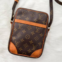 LOUIS VUITTON ルイヴィトン　モノグラム　ダヌーブ　ショルダーバッグ_画像1