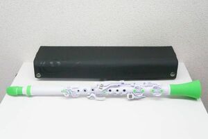 NUVO ヌーボ プラスチック製管楽器 完全防水仕様 クラリネット Clarineo 2.0 White/Green 000Z174