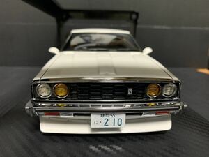 イグニッションモデル　1/18 日産　スカイライン　(210) ジャパン　GT-ES White 