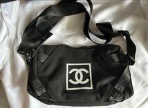 CHANEL スポーツライン ココマークショルダーバッグ シャネル ブラック 黒 _画像2