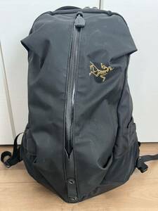 ☆ 送料無料 ☆ 美品 即決 ARC'TERYX アークテリクス ARRO 16 アロー 16 BACKPACK バックパック リュック ☆ ブラック 