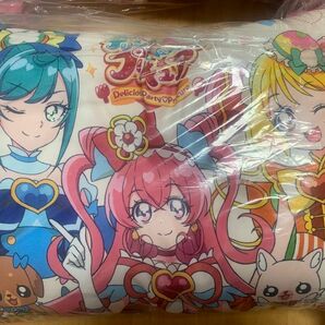 デリシャスパーティープリキュア　枕　一個の価格です。