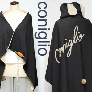 新品タグ付き【Coniglio コニーリョ】羽織り うさぎ ロゴニットフード付きポンチョ ケープ Fサイズ