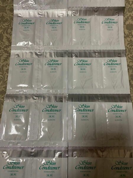 アルビオン　薬用スキンコンディショナー エッセンシャルN 化粧水　40包