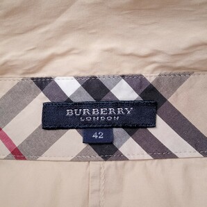 BURBERRY LONDON バーバリーロンドン ノースリーブ ブラウス 42サイズ レディース ベージュ ノバチェック ホースロゴ 中古美品の画像5