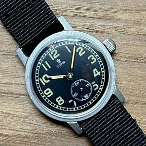 チュードル tudor スモセコ ミリタリー アンティーク 手巻き ジャンク ビンテージ 腕時計ミリタリー 稼働品 機械式 軍用時計