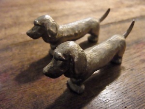 フランス アンティーク 犬 ダックスフンド カトラリーレスト 2個セット メタル 合金 箸置き