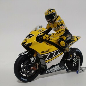 PMA MINICHAMPS 1/12 2005 ロッシ ライディング フィギュア ラグナ・セカ 限定 2999個 Rossi ミニチャンプス ゴロワーズ ヤマハ YAMAHAの画像8