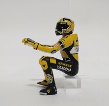 PMA MINICHAMPS 1/12 2005 ロッシ ライディング フィギュア ラグナ・セカ　限定 2999個 Rossi ミニチャンプス ゴロワーズ ヤマハ　YAMAHA_画像2