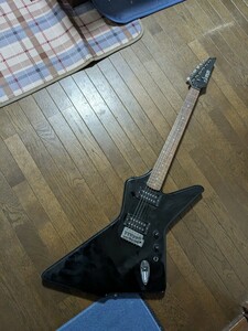 ibanez silver cadet デストロイヤータイプ　エクスプローラータイプ