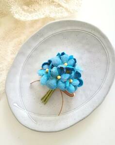  dyeing cloth flower * sumire. bouquet brooch * blue group 