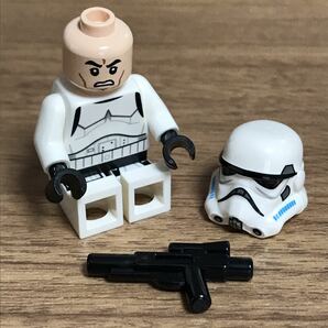 LEGO レゴ ミニフィグ STARWARS スターウォーズ ストームトルーパー 帝国軍 銃の画像3