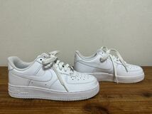 ナイキ NIKE スニーカー AIR FORCE 1 エアフォースワン ホワイト 白 23.5〜24cmくらいの方に 新品・未使用_画像5