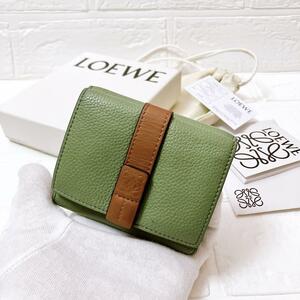 【付属品あり】ロエベ LOEWE アナグラム 三つ折り 折り財布 コンパクト レザー Y249 レディース グリーン ブラウン ベージュ