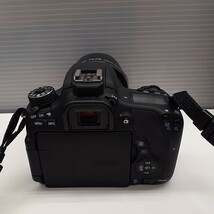 Canon キャノン EOS 8000D デジタル一眼レフ カメラ レンズ EF-S 18-135mm 1:3.5-5.6 IS STM 充電器付き　み_画像4