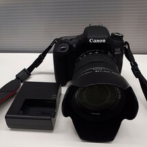 Canon キャノン EOS 8000D デジタル一眼レフ カメラ レンズ EF-S 18-135mm 1:3.5-5.6 IS STM 充電器付き　み_画像1