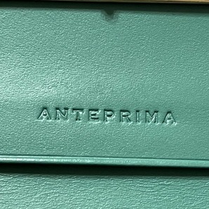 アンテプリマ ANTEPRIMA 長財布 - エナメル（レザー）×金属素材 ブルーグリーン×シルバー L字ファスナー/型押しプリント 財布の画像5