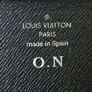 ルイヴィトン LOUIS VUITTON 名刺入れ M30922 ポルトモネボワット タイガ・レザー（LVロゴの刻印入り） アルドワーズ イニシャル刻印 財布の画像4