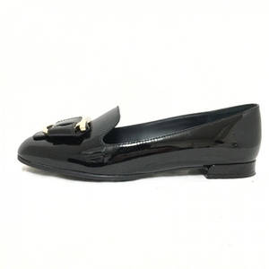 サルバトーレフェラガモ SalvatoreFerragamo パンプス 7D - エナメル（レザー） 黒 レディース 美品 靴