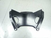 β240215-5 BMW K1600GTL E WB1060301FZZ (H27年式) 純正 スクリーンステー 前カバー ブラケットマウント 破損無し！_画像1