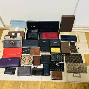 1円～売り切り ルイヴィトン CHANEL GUCCI PRADA Burberry coach など ブランド 財布 キーケース などおまとめ 29点