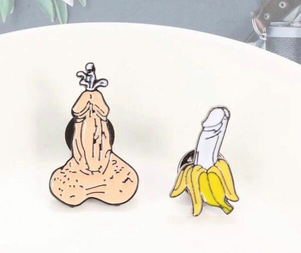 2個セット バナナ ちんこ 男性器 面白グッズ ピンバッチ ピンズ バッジ コサージュ 雑貨 プレゼント 景品 ギャググッズ