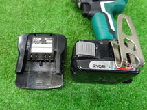 O【RYOBI】工具 リョービ 14.4V 充電式 インパクトドライバ BID-1460/充電器 BC-1400L/バッテリー 2個 中古品ジャンク_画像8