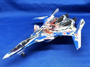 ハセガワ 1/72　完成品　 VF-31J　デカルチャーバージョン