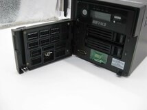 ◇BUFFALO/バッファロー◇TeraStation◇TS3200DN Series/TS3200DN0202◇HDD無◇ケースのみ◇NAS◇鍵欠品◇ジャンク◇T0041_画像3