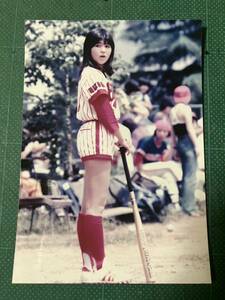 【レア】石野真子　写真　ユニフォーム　短パン　昭和タレント　70年代アイドル