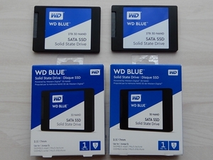 Western Digital WD Blue SATA 内蔵 SSD 1TB 美品 2個 2325時間 と 114時間