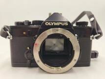 OLYMPUS オリンパス OM-1 フィルム一眼レフカメラ F.ZUIKO 35mm F2.8 レンズ 中古 現状品_画像2