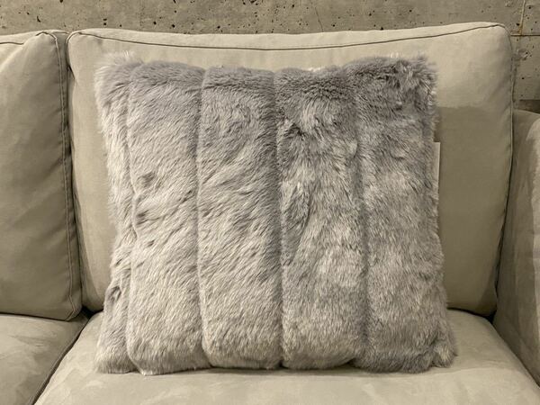 Maduraクッションカバー43×43cmファーgray(検,毛皮,ミッドセンチュリー,midcentury,カッシーナ,B&B,アルフレックス,フランス,