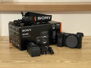 【完動品・美品】Sony ミラーレス一眼 α6400