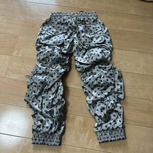 BANANA CHIPSバナナチップスシャーリングカーゴパンツ14490円　ギャル　サテン系ドット　女の子子供服キッズ　サイドポケット　120 ダンス