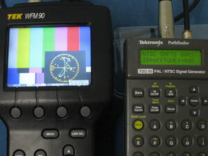 ★Tektronix TSG95 PAL/NTSC Signal Generator、WFM90 Waveform,Vector,Picture Monitor
