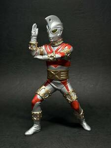 リペイント品　塗装済み　アルティメットルミナス18 エースロボット メタリウム光線　ウルトラマンエース　ウルトラマンA