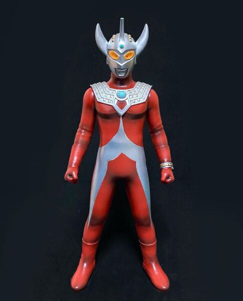 ウルトラマンタロウ ウルトラBIGソフビ リペイント