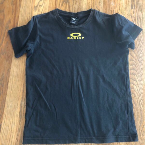 オークリー　OAKLEY 黒　 Tシャツ 半袖Tシャツ トップス スポーツウエア