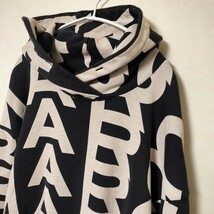 送料無料！MARC JACOBS マークジェイコブス MONOGRAM OVERSIZE HOODIE モノグラム オーバーサイズ フーディー 総柄 パーカー Sサイズ_画像3