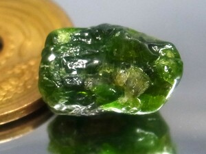 9.68ct 新品・濃厚グリーン・天然クロムダイオプサイド原石 ロシア産