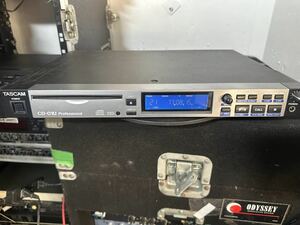 TASCAM CD-01U Professional 業務用CDプレイヤー