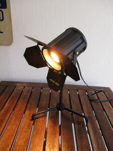 ■クレオ MOVIE LIGHT KR205 デスクライト 卓上ライト レトロ照明