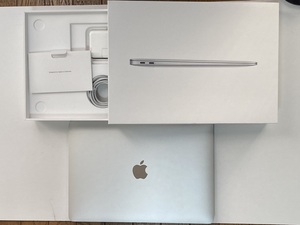 MacBook Air 2020 A2179 MVH42J/A 第10世代 Core i5/1.1GHz 8GB/512GB シルバー
