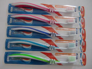 【未使用】Aquafresh アクアフレッシュ歯ブラシ 4色　5本