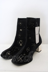 axes femme POETIQUE / 天体モチーフ刺繍ベロアブーツ M クロ O-24-02-10-048-AX-SH-OW-OS