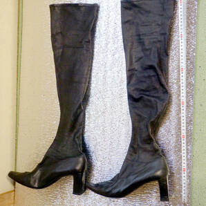 １８６．Calvin Klein ストレッチニーハイブーツ US8（25cm相当）の画像1