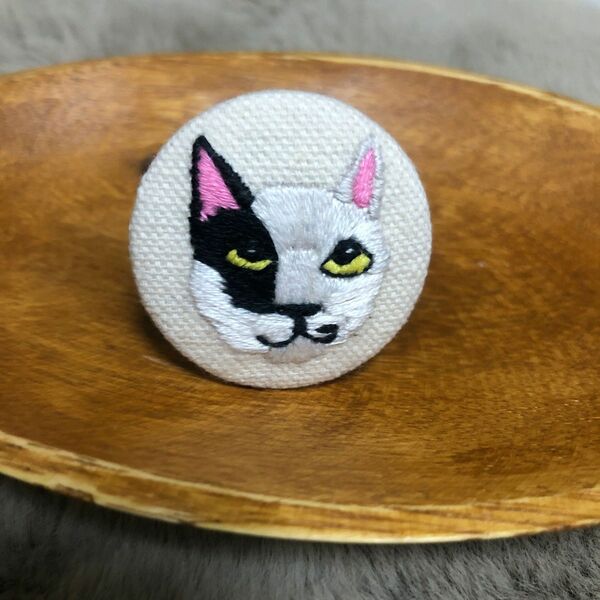 ハンドメイド 刺繍ヘアゴム 猫